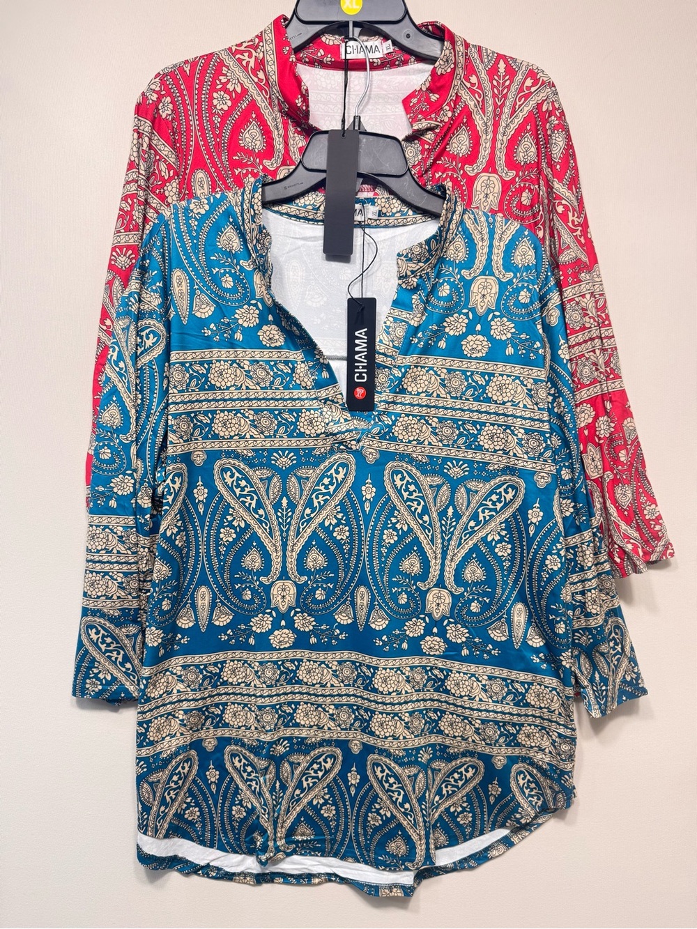 Set of 2
Chama Plus Size Tunic Tops 3/4 Roll Sleeve Notch V Neck
Blouses